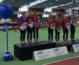 Siegerehrung 200m Luna Bulmahn und Michelle Janiak